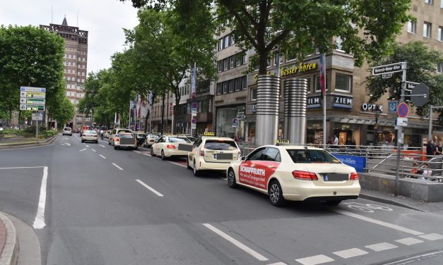 Radler-Falle Heine-Allee: Stadt auf Tauchstation