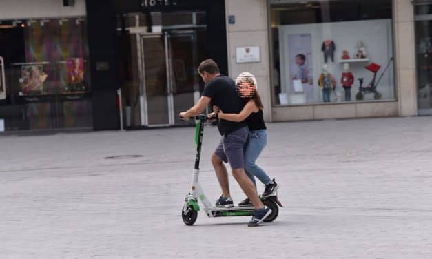 E‑Scooter, Segways und Co. — Dritter gemeinsamer Einsatz von Polizei und&nbsp;Stadt