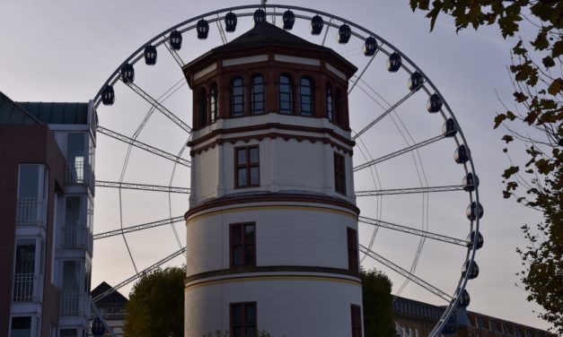 Das Riesenrad kommt