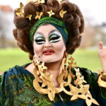 Mit der Freifrau von Kö und Heinemann unterwegs