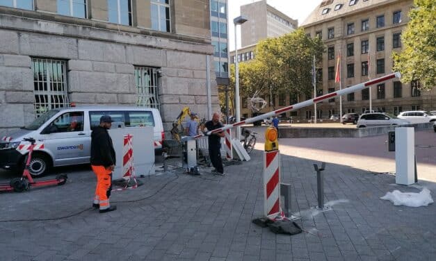 Hier senkt sich die neue Schranke das erste&nbsp;Mal