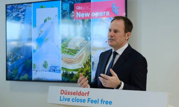 Hands on! Oberbürgermeister Dr. Stephan Keller präsentiert den Wirtschafts- und Immobilienstandort Düsseldorf auf&nbsp;MIPIM