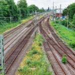 Unbekannte Täter durchtrennen Kabel entlang der Regionalbahntrasse