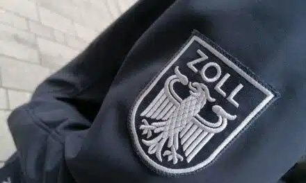 Zoll findet bei Kontrolle verschreibungspflichtige Medikamente