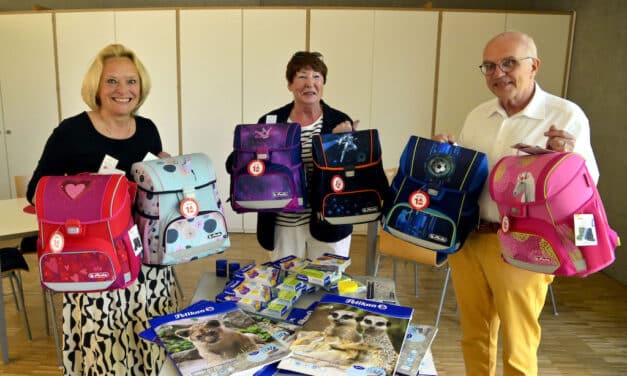 Neue Tornister für I‑Dötze in Gerresheim