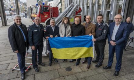 Drehleiter aus Nordrhein-Westfalen geht an ukrainische Feuerwehr
