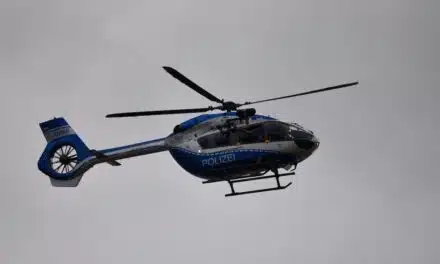 Fahndungserfolg in Flingern: Kfz-Diebe auf frischer Tat ertappt – Hubschrauber im nächtlichen Einsatz