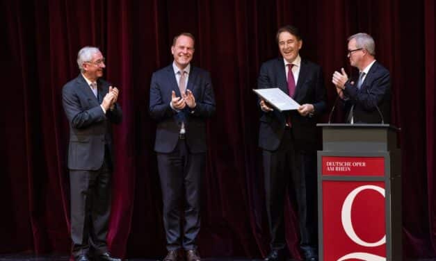 Prof. Dr. Dieter H. Vogel wird Ehrenmitglied der Deutschen Oper am&nbsp;Rhein