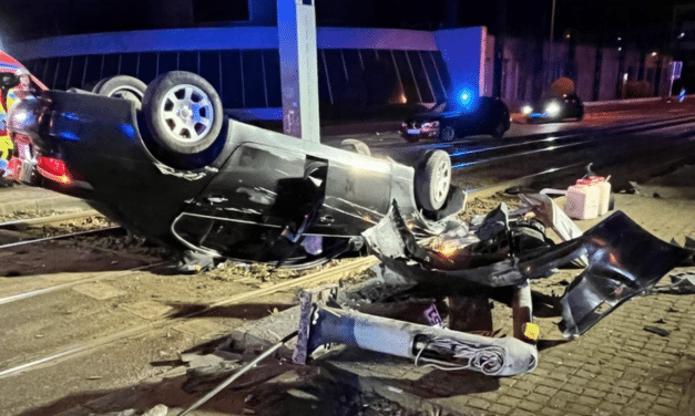 Einsatz der Zivilfahnder führt zu spektakulärem Verkehrsunfall in&nbsp;Bilk