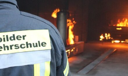 Rettungsdienstschule der Feuerwehr Düsseldorf erhält Auszeichnung zur “Akademischen Lehrschule”