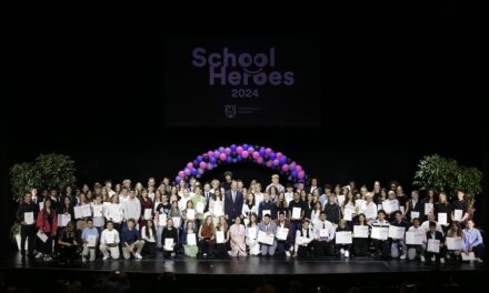 School Heroes 2024: Auszeichnung der besten Düsseldorfer Schülerinnen und Schüler