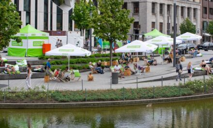 Sommerliche Entspannung am Kö-Bogen: Stadtwerke Düsseldorf veranstalteten Trinkwasser-Lounge