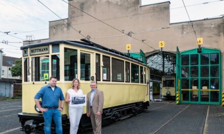 Mettmanner Oldiebahn bereichert historische Rheinbahn-Ausstellung