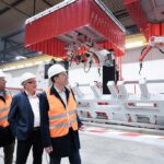 Zukunftsfähige Industrie in Düsseldorf: OB Dr. Keller besucht Konecranes GmbH