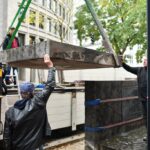 Gedenkstein am ehemaligen Standort der Großen Synagoge wieder aufgestellt