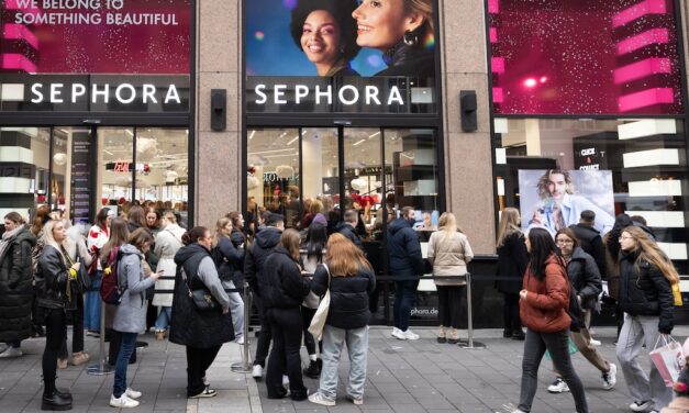 Bill Kaulitz präsentiert ersten Duft „HIMMEL“ im SEPHORA Store Düsseldorf