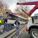 Busunfall am Worringer Platz: Fahrer erleidet medizinischen Notfall