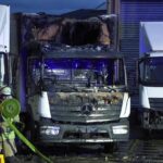 LKW-Brand in Düsseldorf: Feuerwehr verhindert Schlimmeres