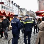 Polizeilicher Großeinsatz in der Düsseldorfer Innenstadt: Hohe Besucherzahlen und massives Verkehrsaufkommen am zweiten Adventssamstag