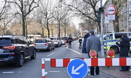 Zum Weihnachtsmarkt am besten mit Bus und Bahn