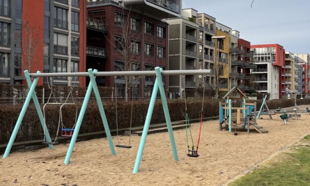 Landeshauptstadt investiert 670.000 Euro in Neugestaltung von drei Spielplätzen