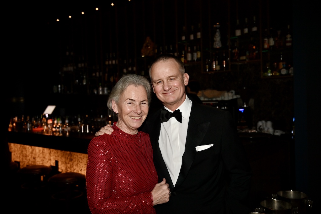 Manuela und Uwe Schmitz die Gasgeber des Abends © Lokalbüro