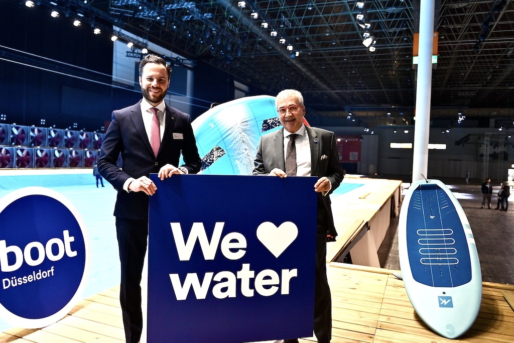 Marius Berlemann, Messe-Geschäftsführer und Petros Michelidakis, Director der boot Düsseldorf © Lokalbüro