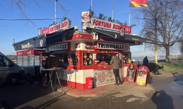 Zehn Jahre Büdchentag: Düsseldorf macht seine Kioske wieder zu Bühnen