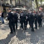 Gewaltverbrechen in der Altstadt: Mann nach Schlägerei lebensgefährlich verletzt