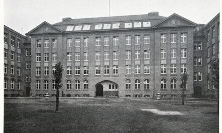 Gedenkfeier zum 80. Jahrestag des Bombenangriffs auf die Franklinschule