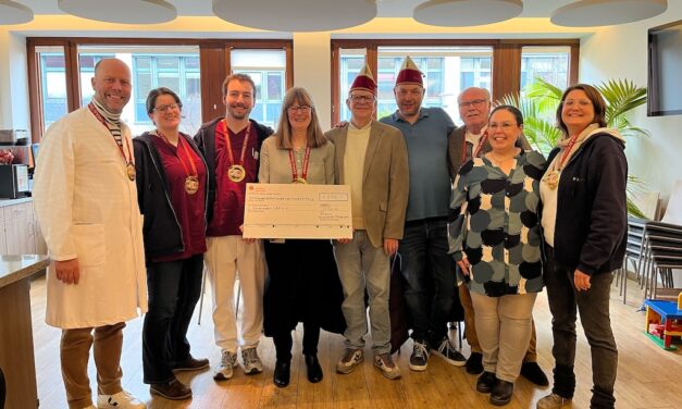 Feiern, Spenden, Helfen