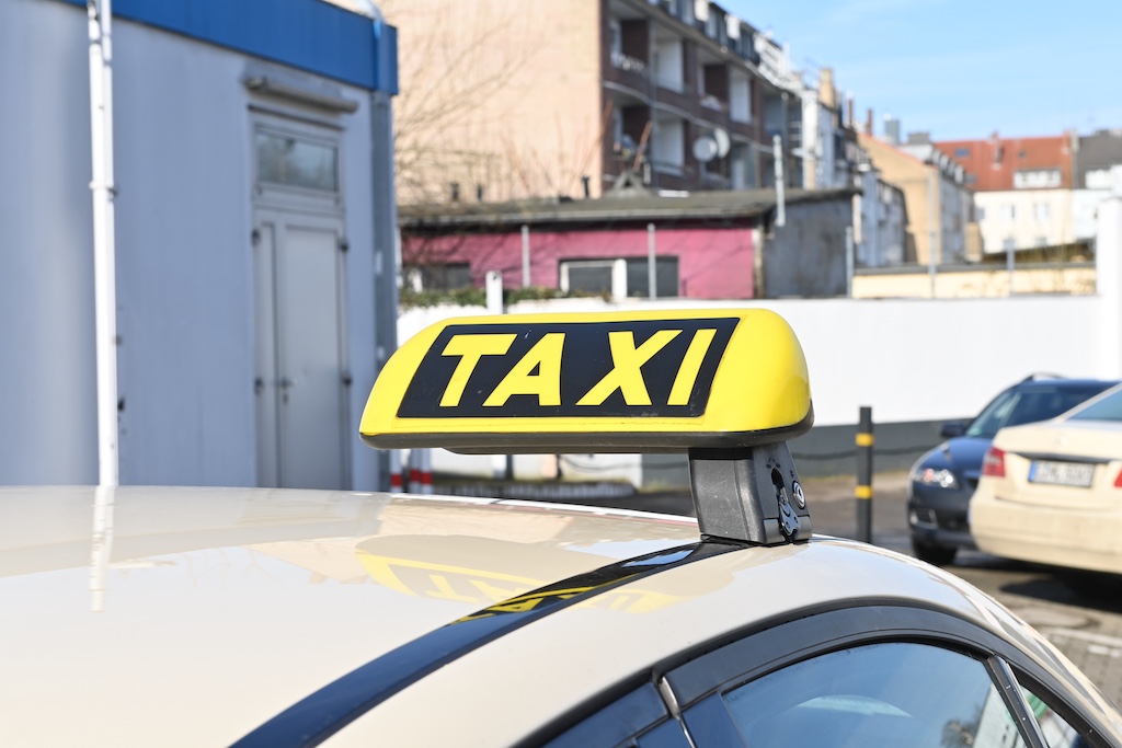 Smbolbild Taxi Düsseldorf © Lokalbüro