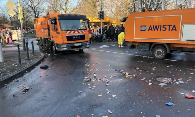 AWISTA GmbH zusammen mit der AWISTA Kommunal GmbH im Karnevalseinsatz