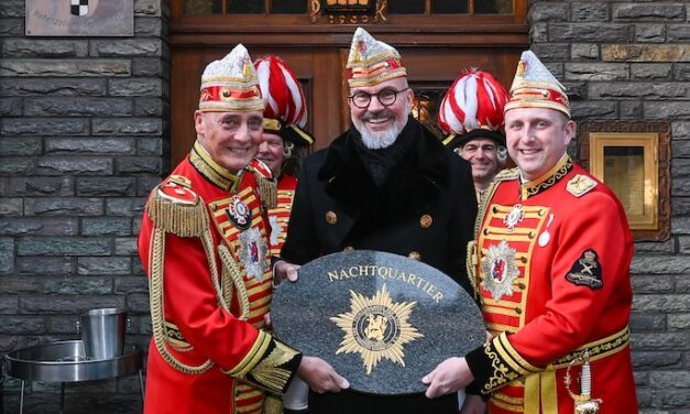 Prinzengarde Düsseldorf bezieht neues Nachtquartier im Füchschen