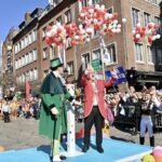 700.000 Jecken feiern den Rosenmontagszug in Düsseldorf