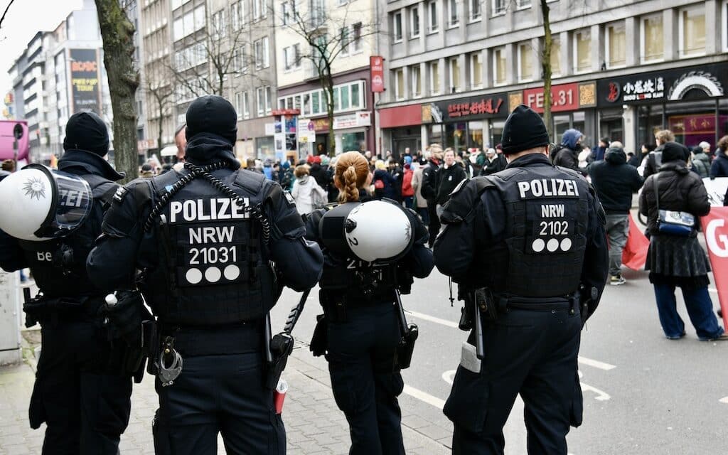 Demonstrationsgeschehen in der Landeshauptstadt: Versammlungen verlaufen größtenteils friedlich