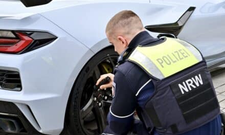 Schwerpunktkontrollen an Karfreitag: Über 1.100 Verstöße registriert – Polizei setzt Zeichen gegen Raser und illegales Tuning
