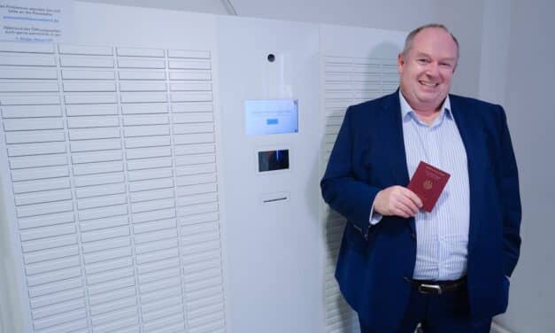 Neue Dokumentenausgabebox erleichtert Service im Dienstleistungszentrum