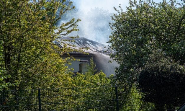 Brand in leerstehender Villa in Gerresheim