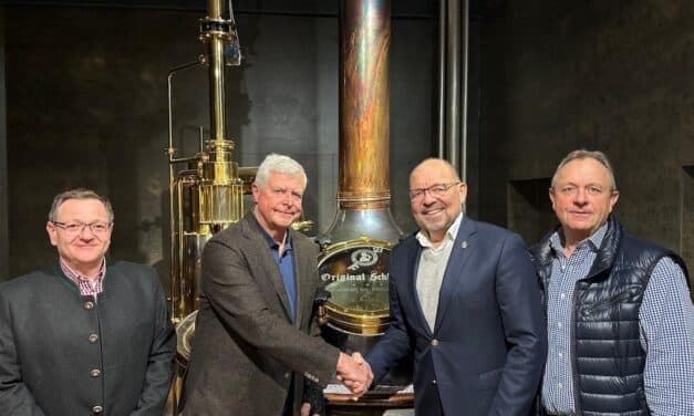 Original Schlüssel Alt zieht ins Schützenzelt der Rheinkirmes ein