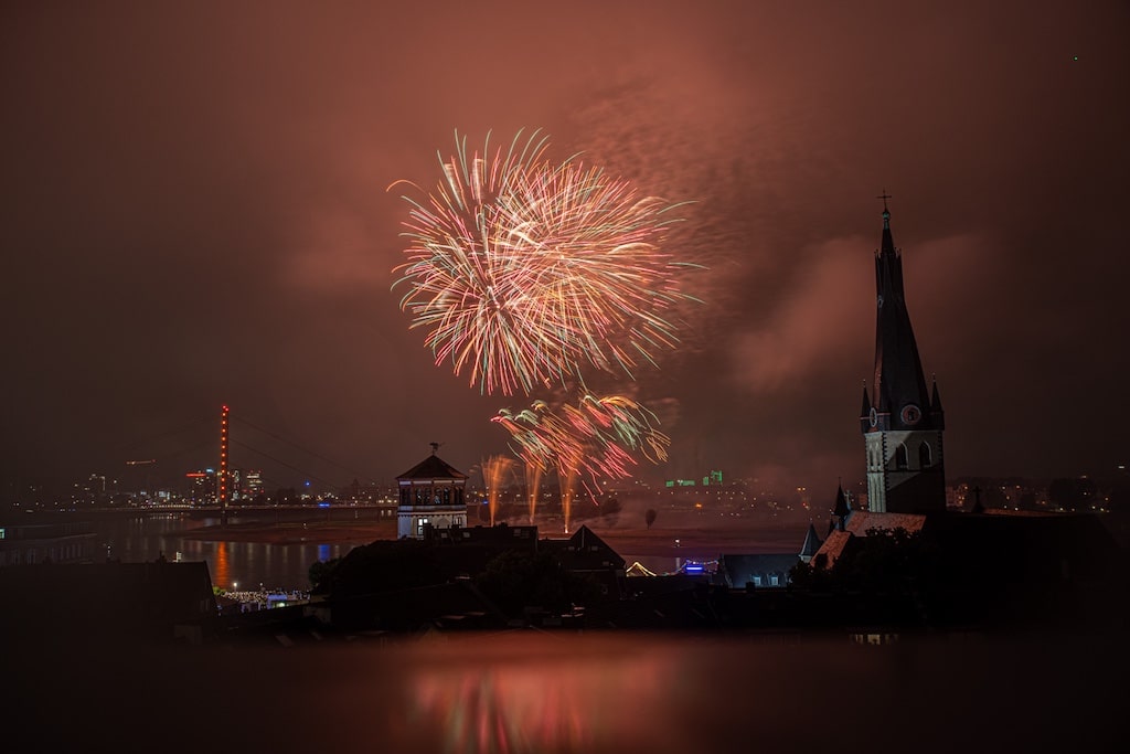Feuerwerk über Düsseldorf © LB / Olaf Oidtmann