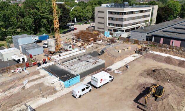 Eine neue Vierfachsporthalle in Bilk: Grundsteinlegung an der Redinghovenstraße