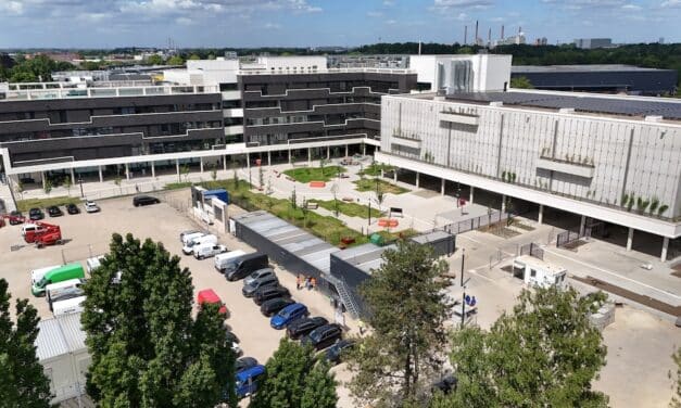 Feierliche Einweihung des neuen Schloß-Gymnasiums Benrath