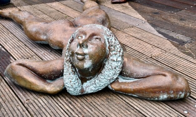 “Sonnenbadende” im Ostpark enthüllt – Hommage an Max Kratz zum 100. Geburtstag