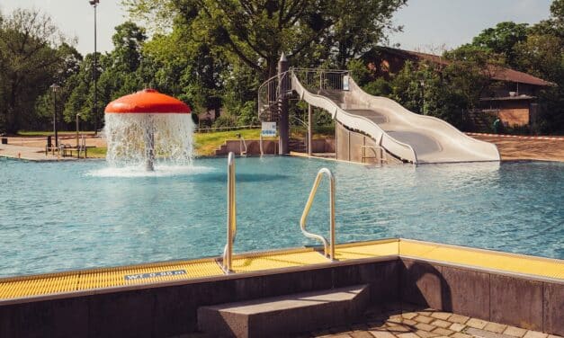 Das Freibad Benrath ergänzt das Freibadangebot in Düsseldorf