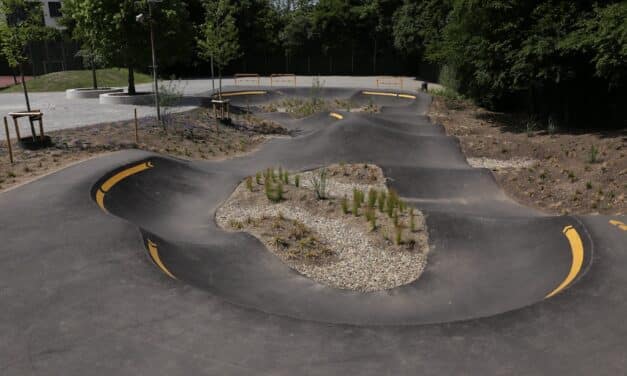 Stadt eröffnet Pumptrackanlage in der Freizeitanlage Heerdt