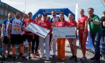 30 Jahre Laufen für den guten Zweck: Jubiläumsausgabe des Sparda-Bank Brückenlaufs in Düsseldorf