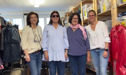 Und wieder spendet der Lions Club Schloss Kalkum an die Kleiderkammer