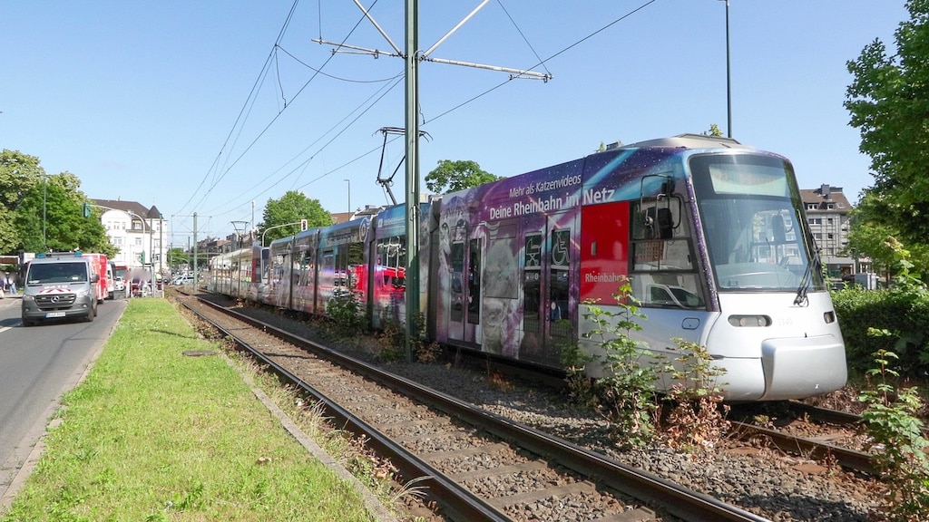 Schwerer Unfall an der Haltestelle Holthausen © Patrick Schüller