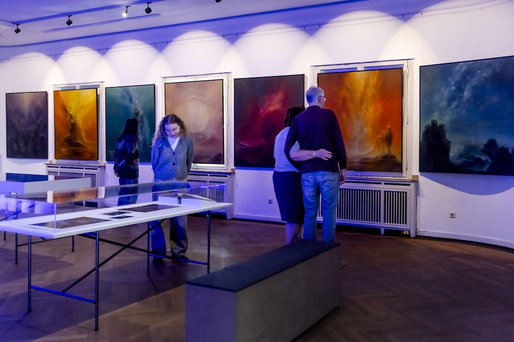 Blick in die neue Sonderausstellung des Theatermuseums "Heinrich Wendels Kosmos" © Theatermuseum Düsseldorf/Anne Orthen